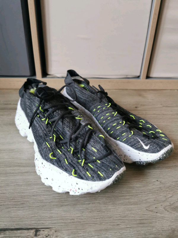 Nike Space Hippie 04 - UK size 8.5 | in 